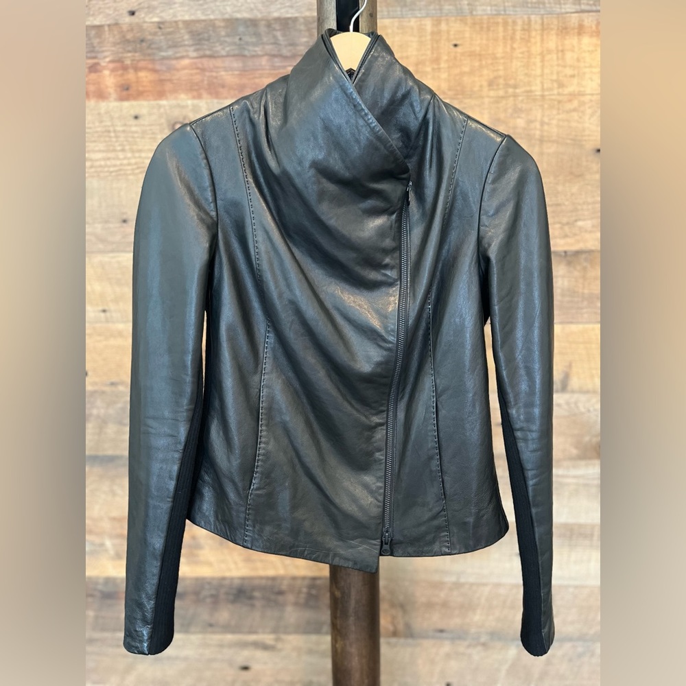 VINCE Leather Moto Jacket Asymmetric Double Zip. Black Size SMALL